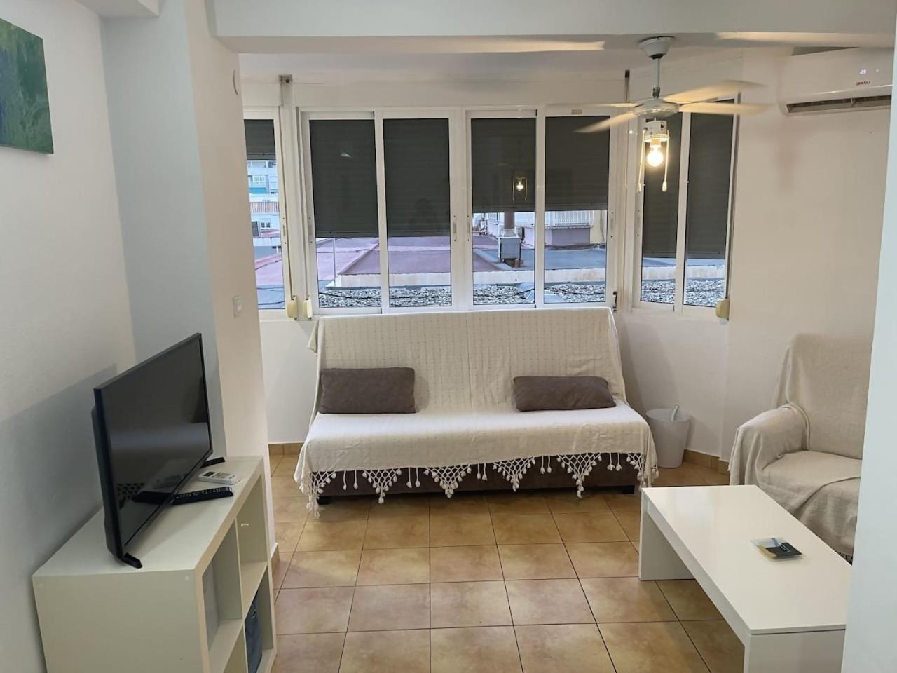 Apartamento Centrico Plazamar 4 Piscina ตอร์เรเดลมาร์ ภายนอก รูปภาพ