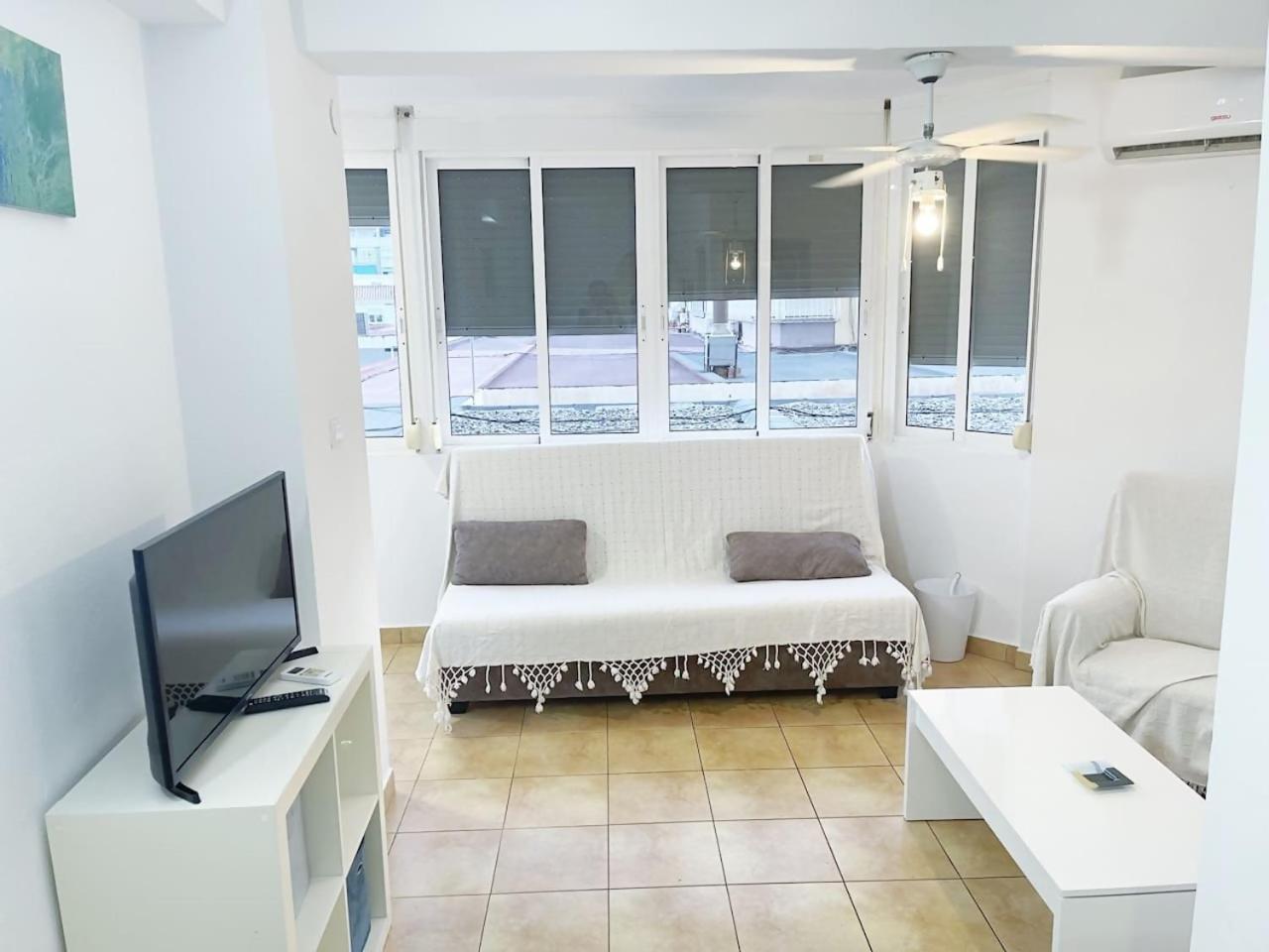 Apartamento Centrico Plazamar 4 Piscina ตอร์เรเดลมาร์ ภายนอก รูปภาพ